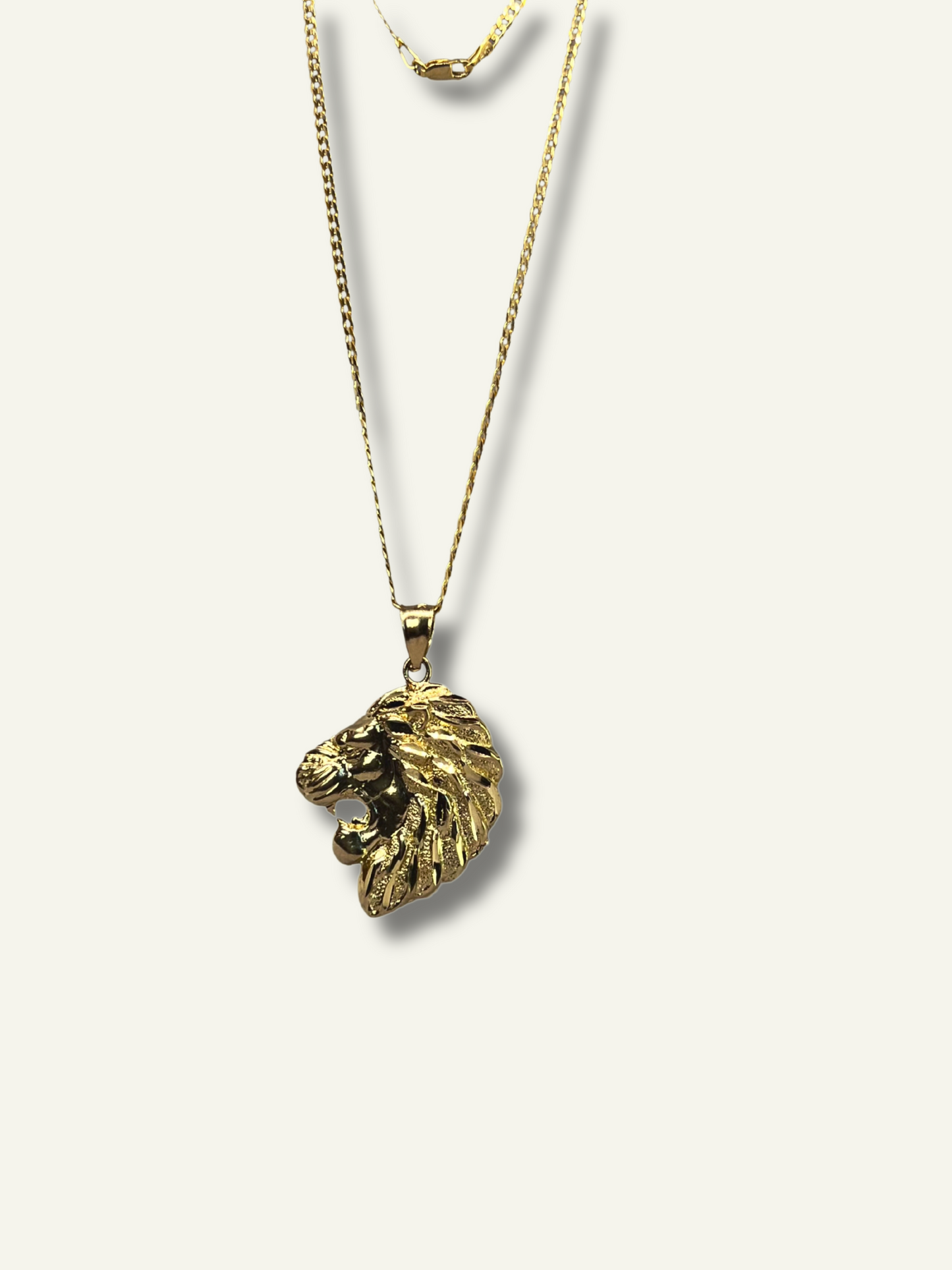 10k Yellow Gold Lion Head Pendant